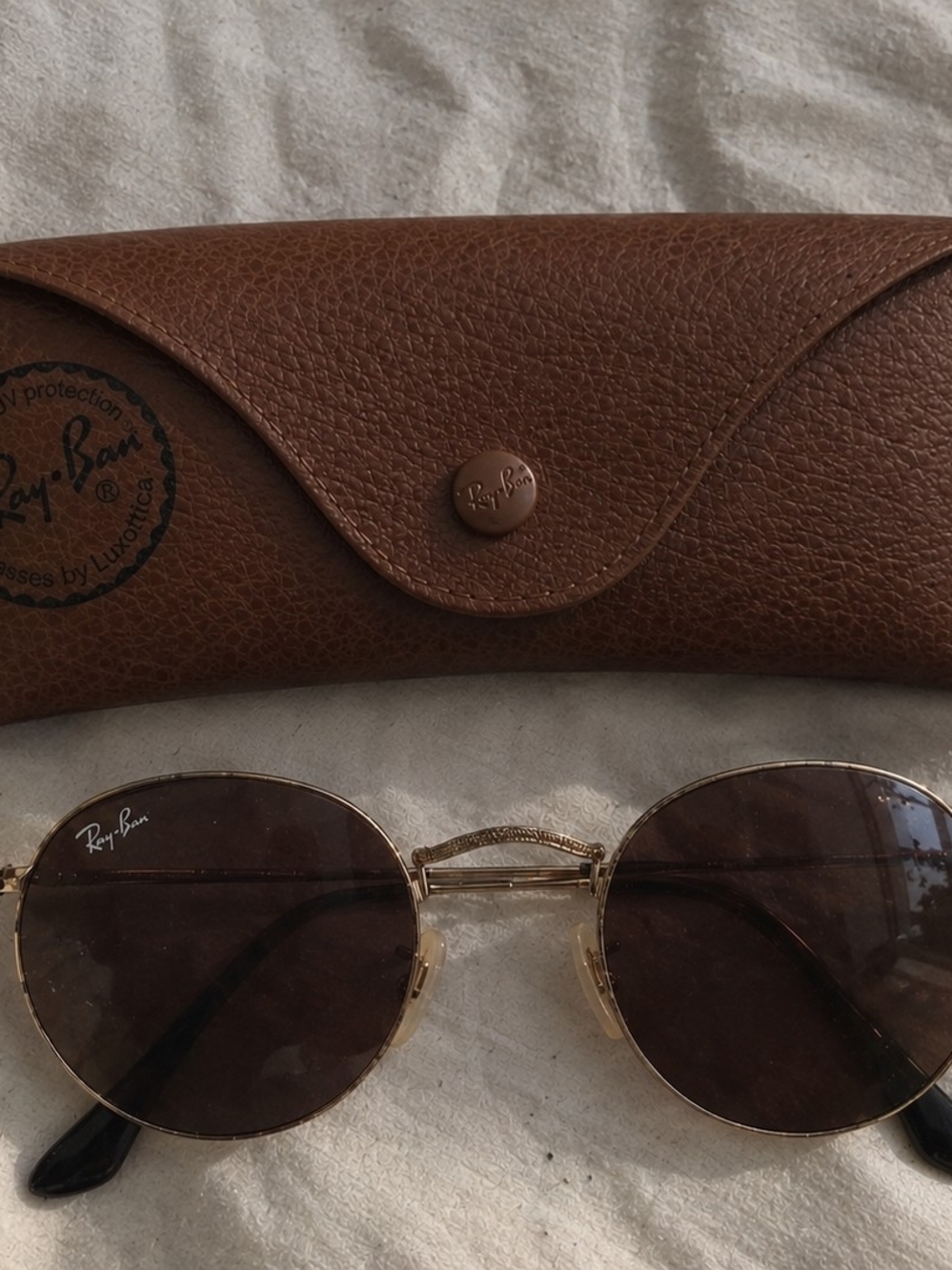Vintage Ray-Ban Round Sunglasses + Original Leather Case | Gold Frame